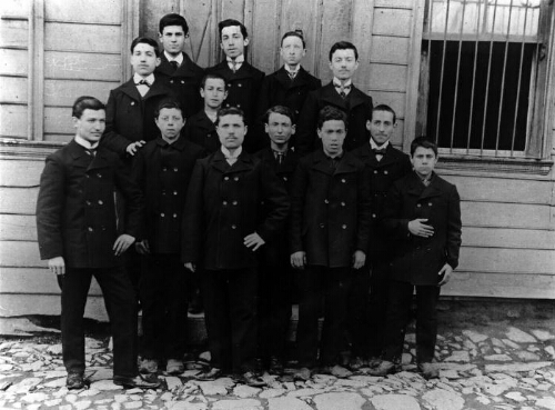 Apprentis, anciens élèves des écoles de Galata, Couscoundjouk, Ortakeuy